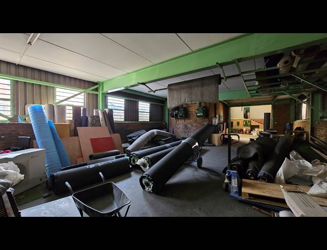 400M² WAREHOUSE TO LET IN SEBENZA